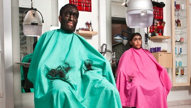 PHOTO: 'Guinness Records' Profiles Wacky Celebs Across the Globe