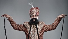 PHOTO: 'Guinness Records' Profiles Wacky Celebs Across the Globe