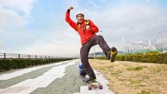 PHOTO: 'Guinness Records' Profiles Wacky Celebs Across the Globe