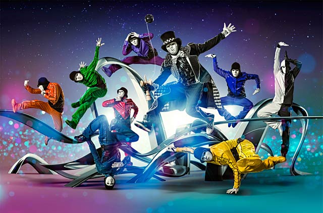 ht jabbawockeez ll 130815 wblog 15 Minutes and Fame: Paul Mobleys Dazzling Celebrity Portraits