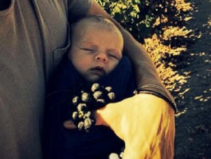 Meet Axl: Josh Duhamel and Fergies Baby Album