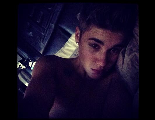 Sexy Celebrity Twitpics