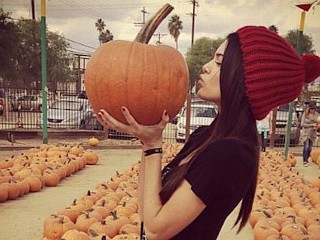 Photos: Kendall Jenner Picks Pumpkin