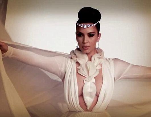 Kim Rocks Signature Look While She Still Can