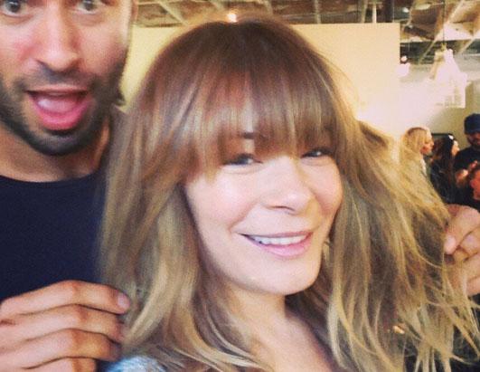 Kelly Clarkson Rocks Bangs