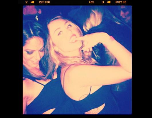Sexy Celebrity Twitpics