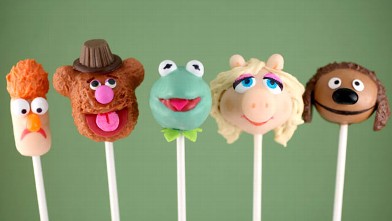 PHOTO: Bakerella's Muppets cake pops are shown here.