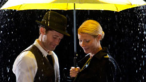 Photo: Glee Goes Gangbusters, Ruling Song Charts, TV Ratings: Gwyneth Paltrows Guest Appearance Is the Latest Win for Glee
