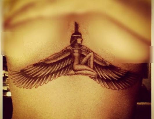 Justin Bieber Crowns Himself 