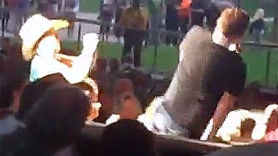 PHOTO: American Idol champ Scotty McCreery took a tumble off the stage during a recent concert.