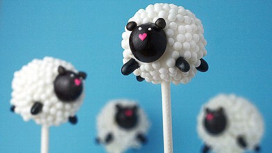 PHOTO: Bakerella's sheep cake pops are shown here.
