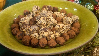 PHOTO: Emeril's simple chocolate truffles are shown here.