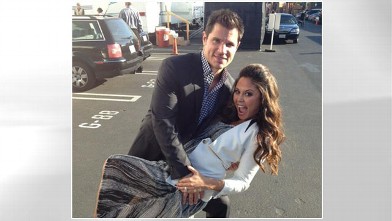 Photo: Vanessa Lachey poses with Nick Lachey in her first night out since the birth of Camden John.