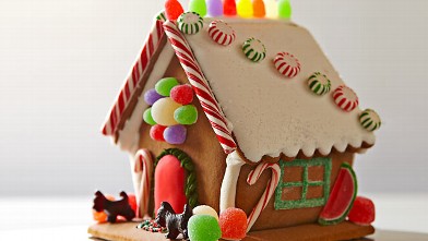 PHOTO: Williams Sonoma's build-your-own gingerbread house is here.