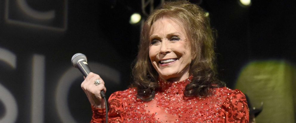 PHOTO: Loretta Lynn performs during the BBC showcase at Stubbs Bar-B-Q on March 17, 2016 in Austin, Texas.