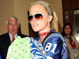 Billy Joel's Daughter, Alexa, Rushed to Hospital After Possible O.D. 