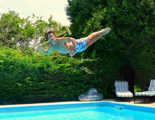 LeisureDive.com