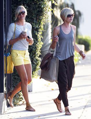 Does January Jones Envy Christina Hendricks?