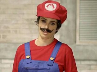 Photos: Oscar-Winning Actress Playing Super Mario?