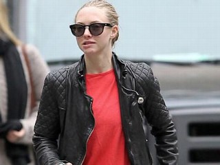 Photos: Seyfried Doubles Up on Dogs