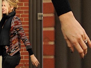 Photos: Blake Lively Shows Off Her Ring