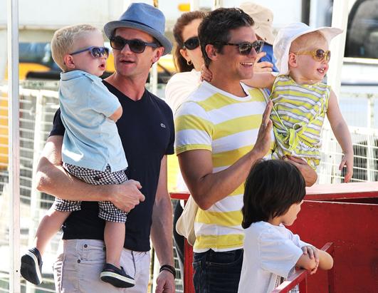 Neil Patrick Harris and David Burtka Go To The Farmer's Market With Their Kids