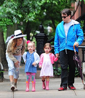 'Buffy' Star Takes Baby Out 