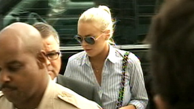 VIDEO: Judge rules that Lindsay Lohan didn't violate probation stemming from 2007 DUI case.