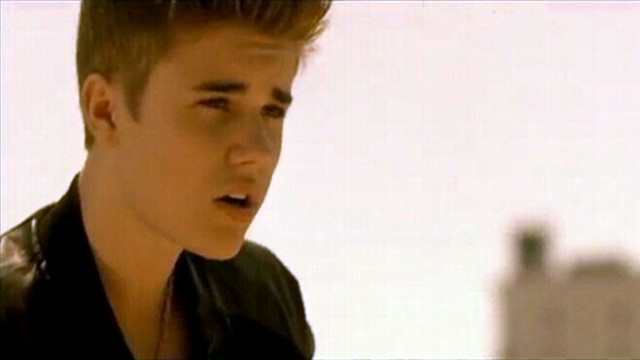 VIDEO: Justin Bieber says Prince William should take medication to prevent further hair loss.