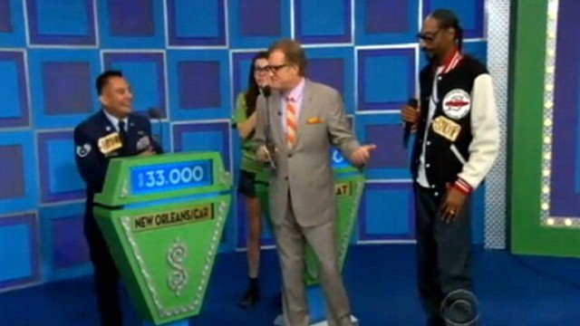 VIDEO: Snoop Dogg appears on game show The Price Is Right for charity.