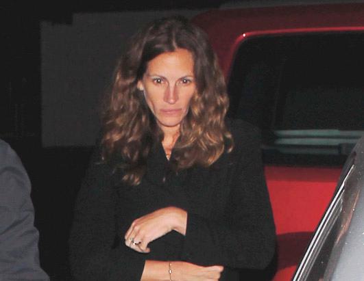 Julia Roberts Spotted Bare-Faced