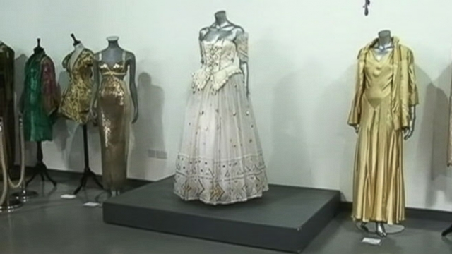 VIDEO: Lady Dis favorite gown is expected to sell for as much as $130,000.