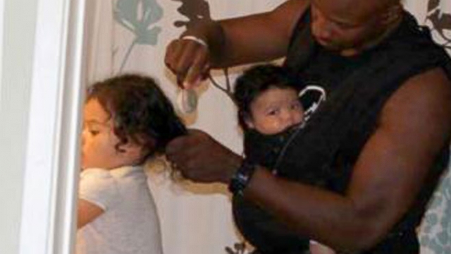 VIDEO: A picture of Doyin Richards and his two daughters has generated thousand of likes in only a few hours.