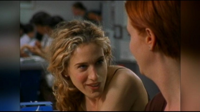VIDEO: Sarah Jessica Parker Smacks Mean Girl Behavior