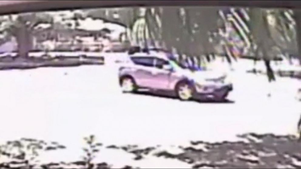 Florida Police Search for Man Who Held Real Estate Agents at Gunpoint - ABC News