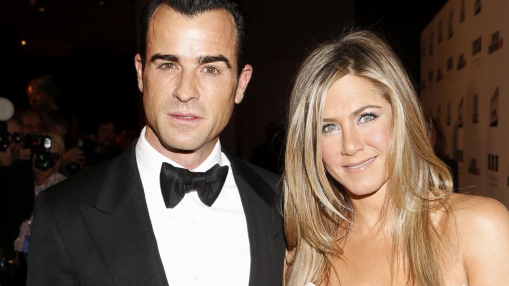 Jennifer Aniston and Justin Theroux Tie the Knot - ABC News