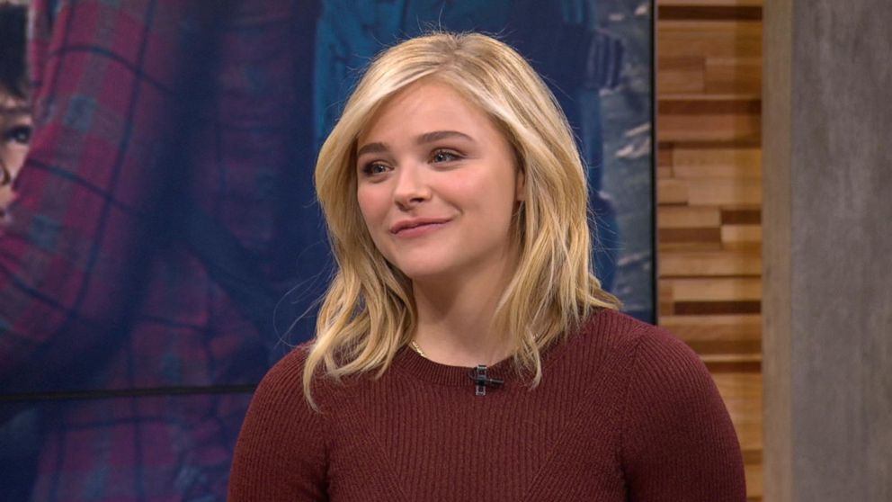 Chloe Grace Moretz Battles An Alien Invasion In 5th Wave Video Abc News 9293