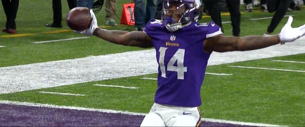 Miracle In Minneapolis Vikings Fans Celebrate Stunning Victory Abc News