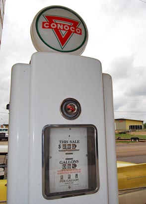GMA's Kate Snow and her sister take a trip along old Route 66