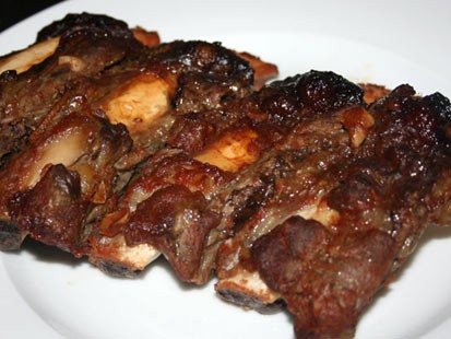 PHOTO: Stephanie ODea whips up delicious barbequed ribs for "Good Morning America."