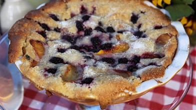 PHOTO: Ree Drummond's Patsy's Blackberry Peach Cobbler