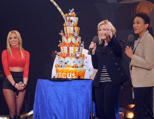 how tall is britney spears