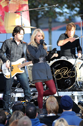 Carrie Underwood GMA Concert