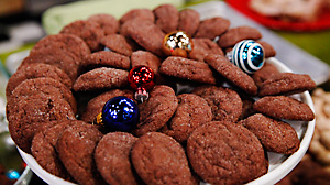 PHOTO Chai-Kissed Chocodoodles
<p>
Recipe Courtesy Lindsay Weiss