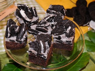 Cookies and Cream Brownies