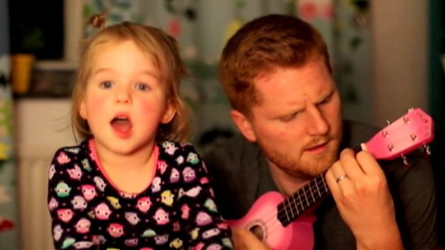 VIDEO: Ben Ames sang a duet with his 4-year-old girl to take her mind off the noise from fireworks.