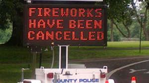 PHOTO: Cancelled Fireworks sign