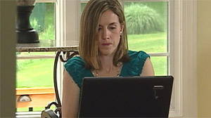 PHOTO A woman is shown blogging.