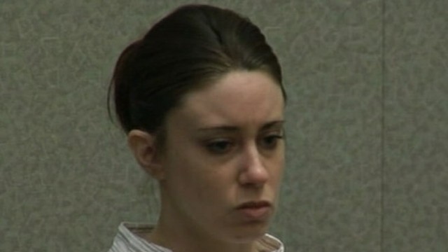 VIDEO: Judge threatens defense attorney with contempt on unusually tense day.