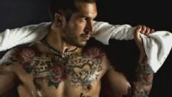 VIDEO: US Marine's New Career as a Model